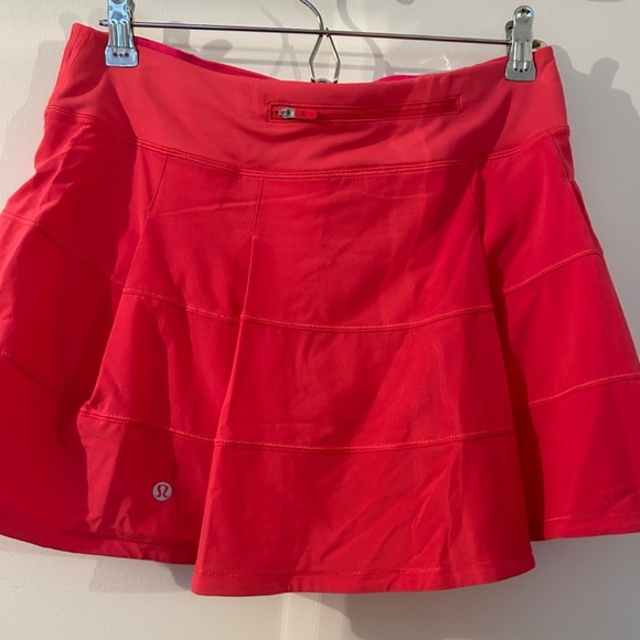 Lululemon skirt - Picture 2 of 2